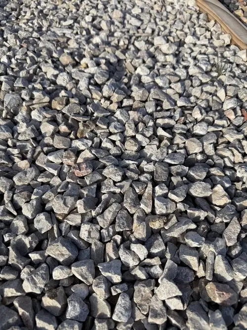 1 inch White Grey Crushed landscape rock, close up