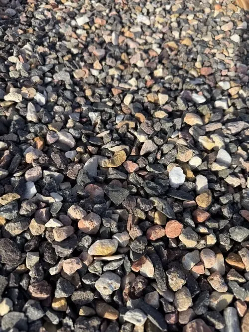 1/2 inch Mountain Blend landscape rock, close up